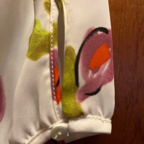 Zara basic, blouse size XS. White with flowered pattern. - Picture 4 of 5